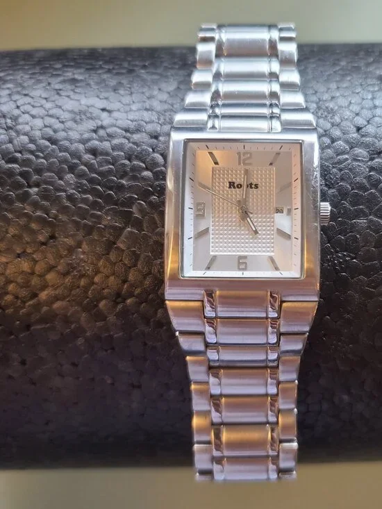 Men's Roots watch - Picture 4 of 4